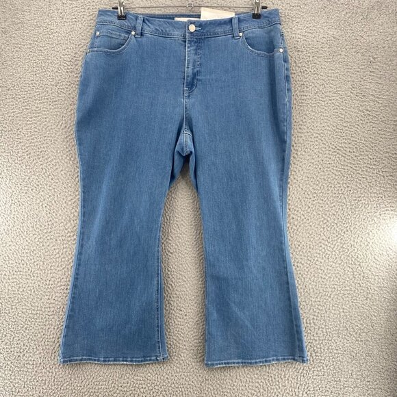 Cato Jeans Womens 18W Plus Blue Medium Wash Denim Flare Crop Stretch Slim NWT - Picture 1 of 12
